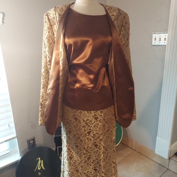 Copper Color 3 piece Ladies suit - Picture 3 of 4